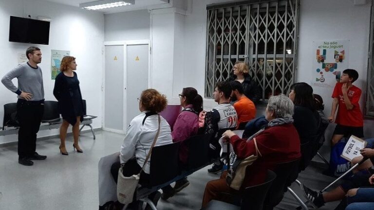 El Ayuntamiento se compromete a la construcción del campo F11 para Torrefiel ACE