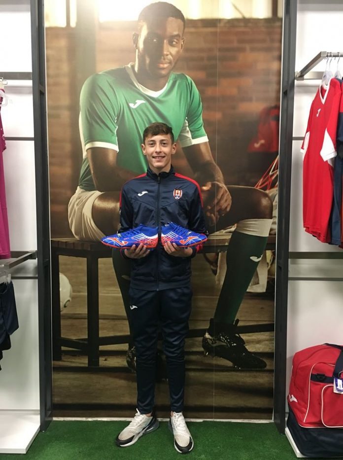 Los ganadores de la segunda edición del concurso JOMA CS ya disfrutan de sus botas